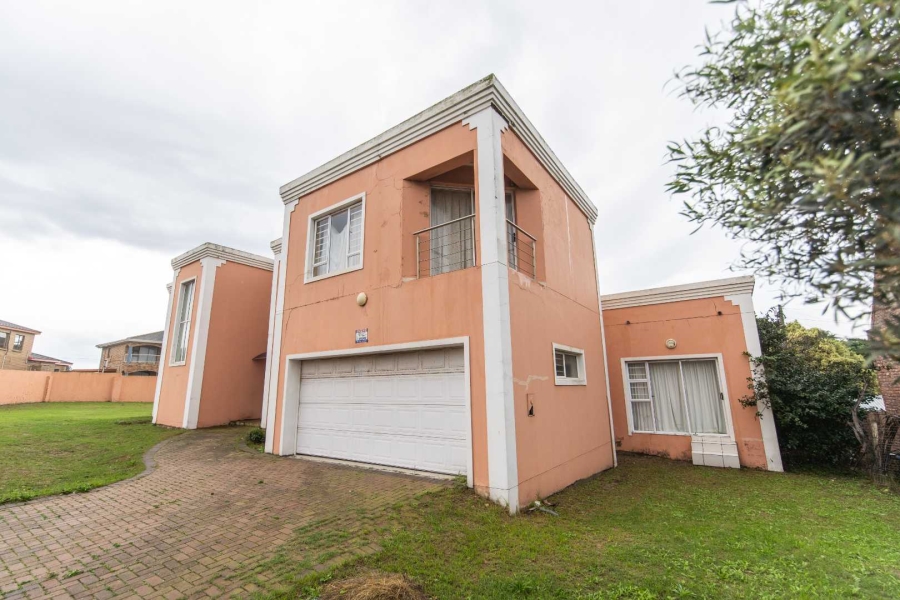 6 Bedroom Property for Sale in Bluewater Bay Eastern Cape